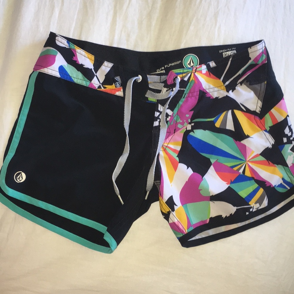 VOLCOM Board shorts